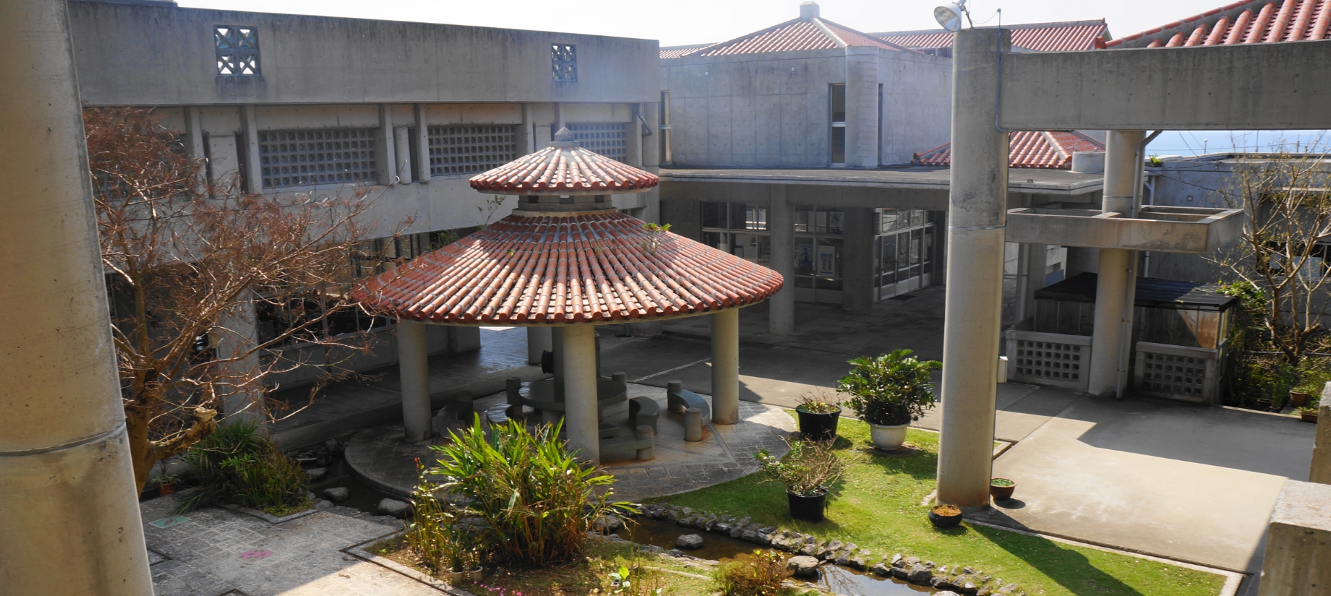 東村立 東小学校