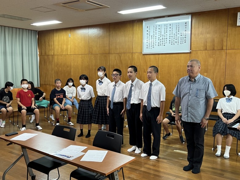 1学期表彰朝会の様子