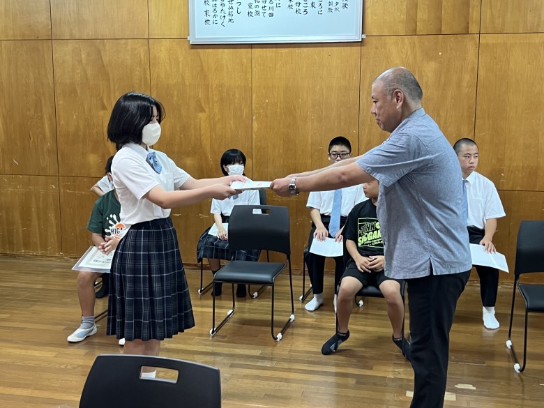 1学期表彰朝会の様子